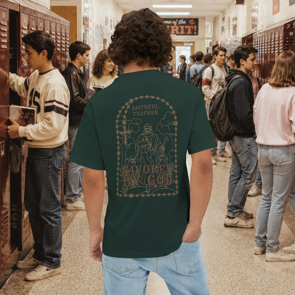 Faithful Teacher, Favored by God oversize T-Shirt