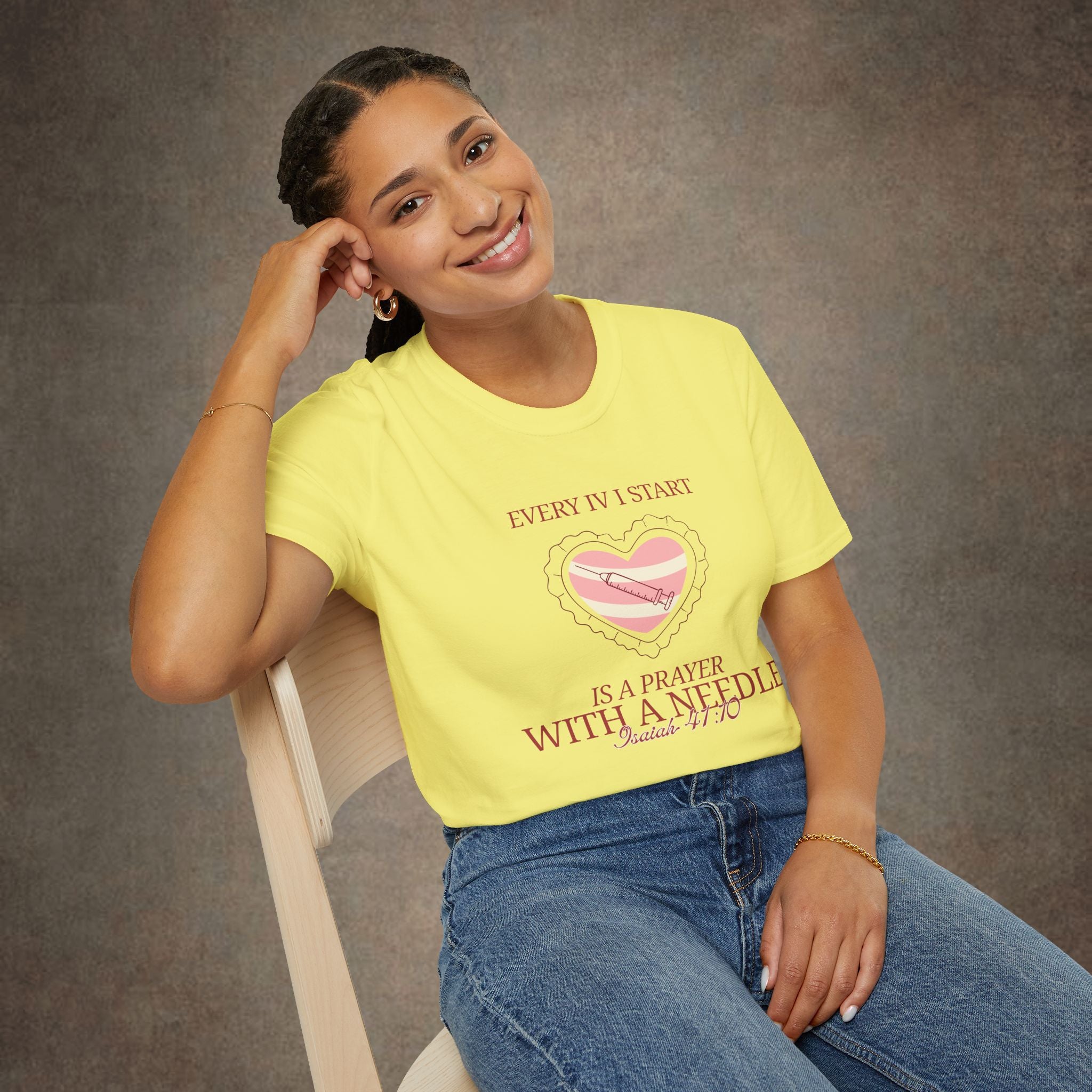 The Prayer with a needle - Isaiah 41:10 T-Shirt